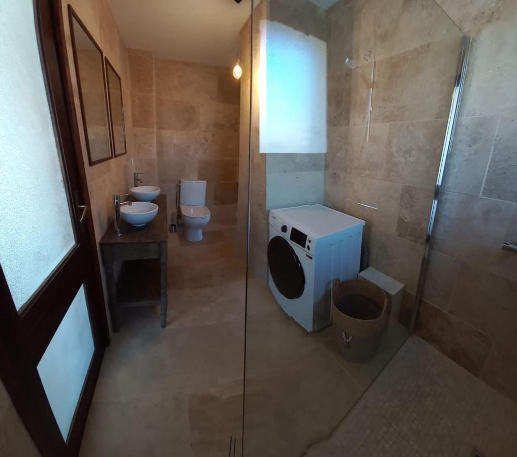 Loft Climatise "La Pinede", 50 M2, Tres Calme, 5 Mn A Pied Des Plages, Lit King Size La Seyne-sur-Mer Kültér fotó